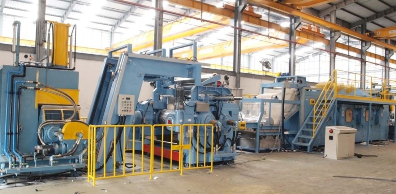 Complete compounding line: kneader, open mill and conveying